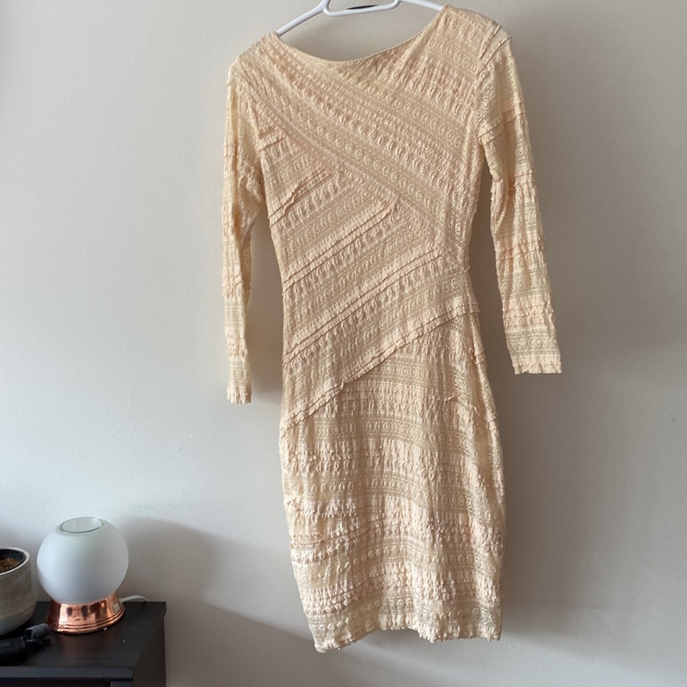 Dress - Picture 3 of 3